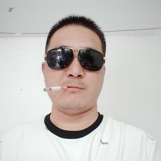 白伟伟的第一张照片--榆林残疾人相亲网